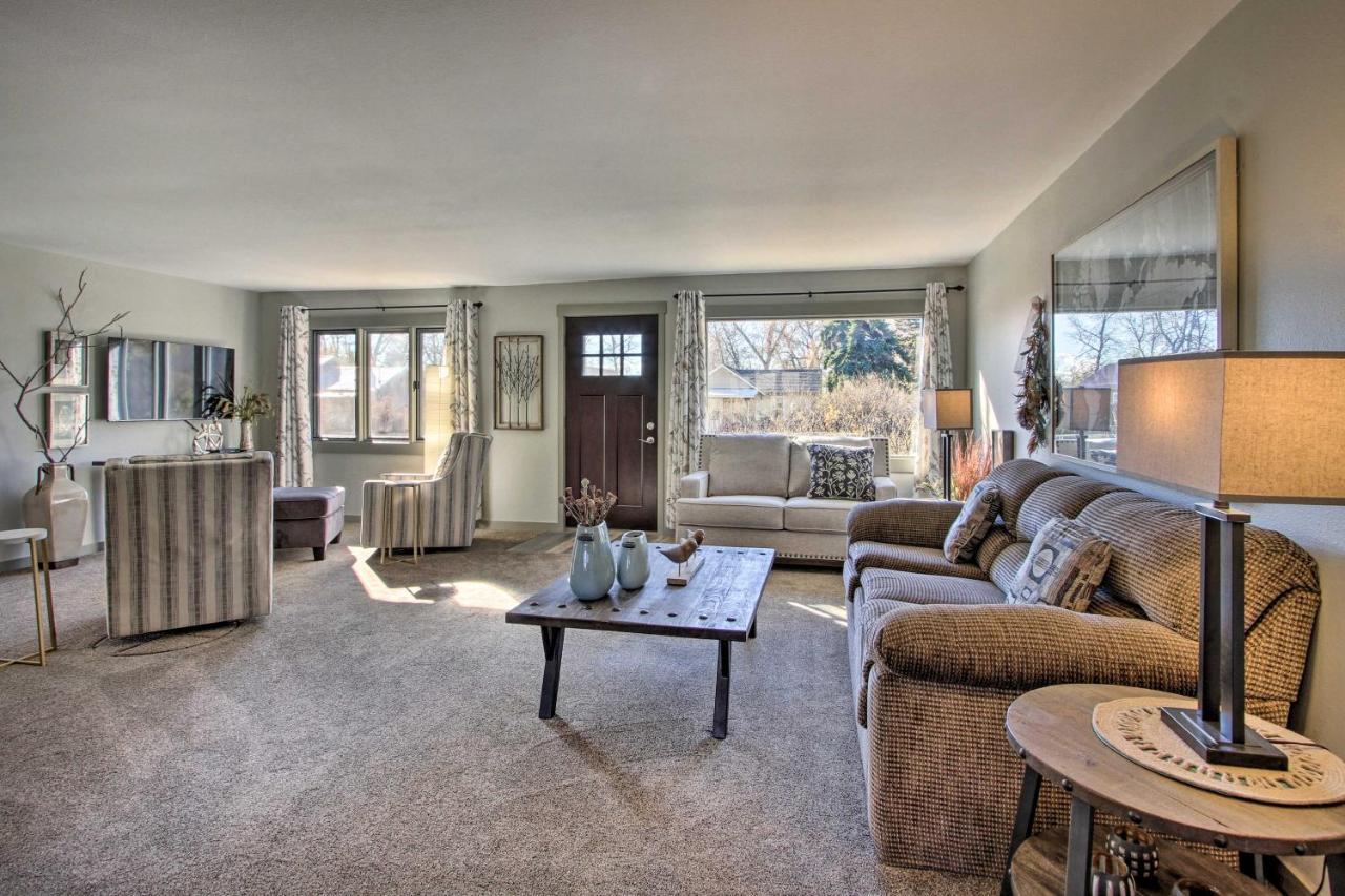 Cozy Choteau Home With Fire Pit, Grill, Yard! Bagian luar foto