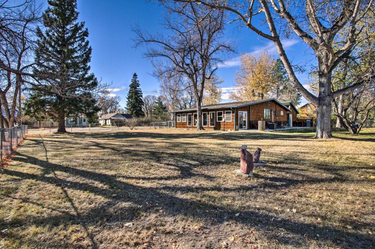 Cozy Choteau Home With Fire Pit, Grill, Yard! Bagian luar foto